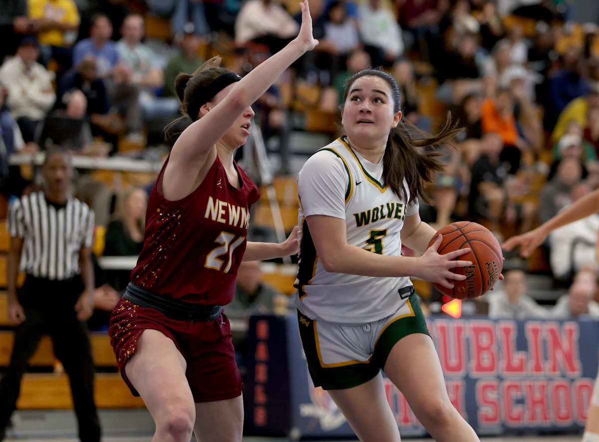 Cardinal Newman girls BB 61, San Ramon Valley 55 NCS Open championship by Dennis Lee 2-24-24022420248 (1)